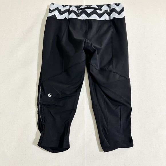 Lululemon Run Leggings Ruched Leg Cropped Reflective Capri Black 8 - Picture 1 of 12